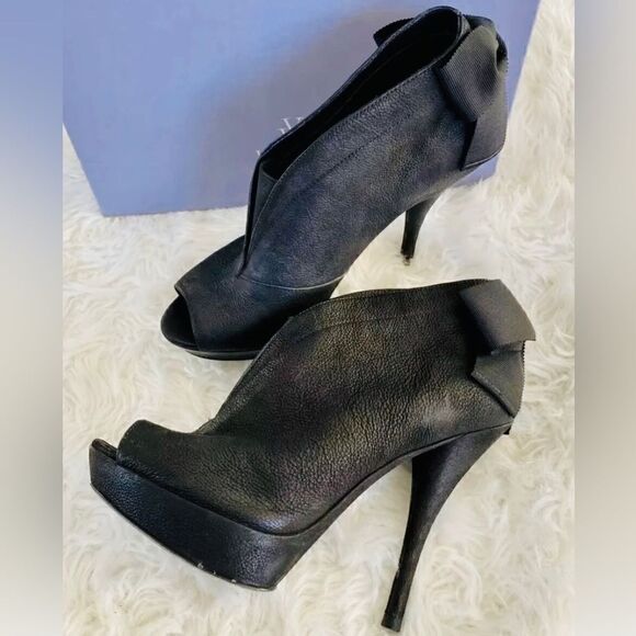 Vera Wang Black Peep Toe Stiletto Booties with Bow - Size 8.5M - Picture 10 of 17